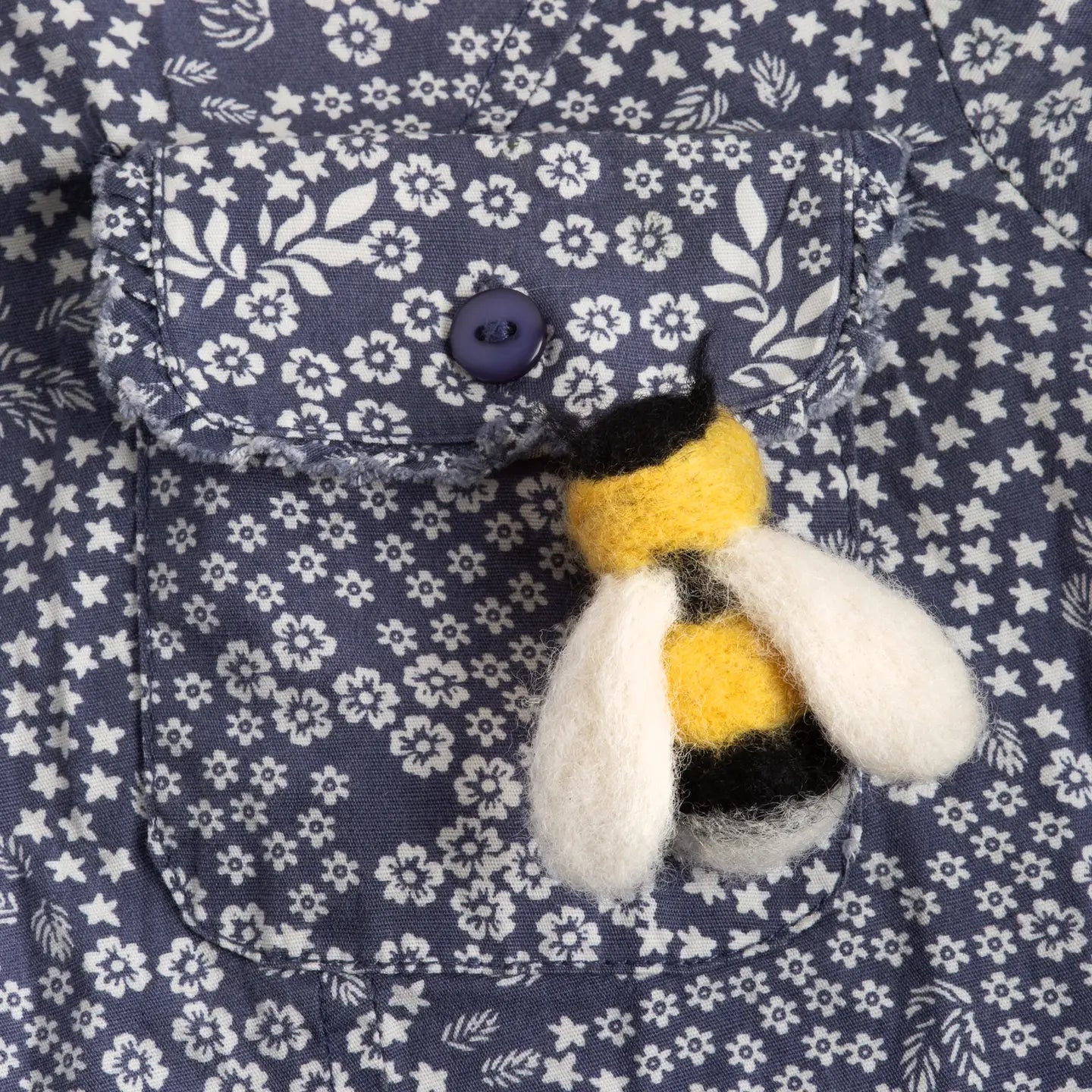 Mini Needle Felting Kit / Bee Brooch