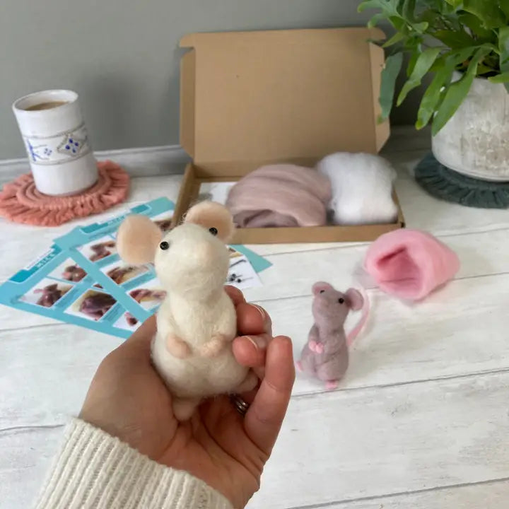 Needle Felting Kit / Mice