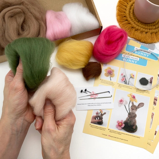 Needle Felting Kit / Easter Bunny