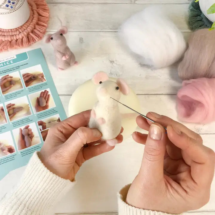 Needle Felting Kit / Mice