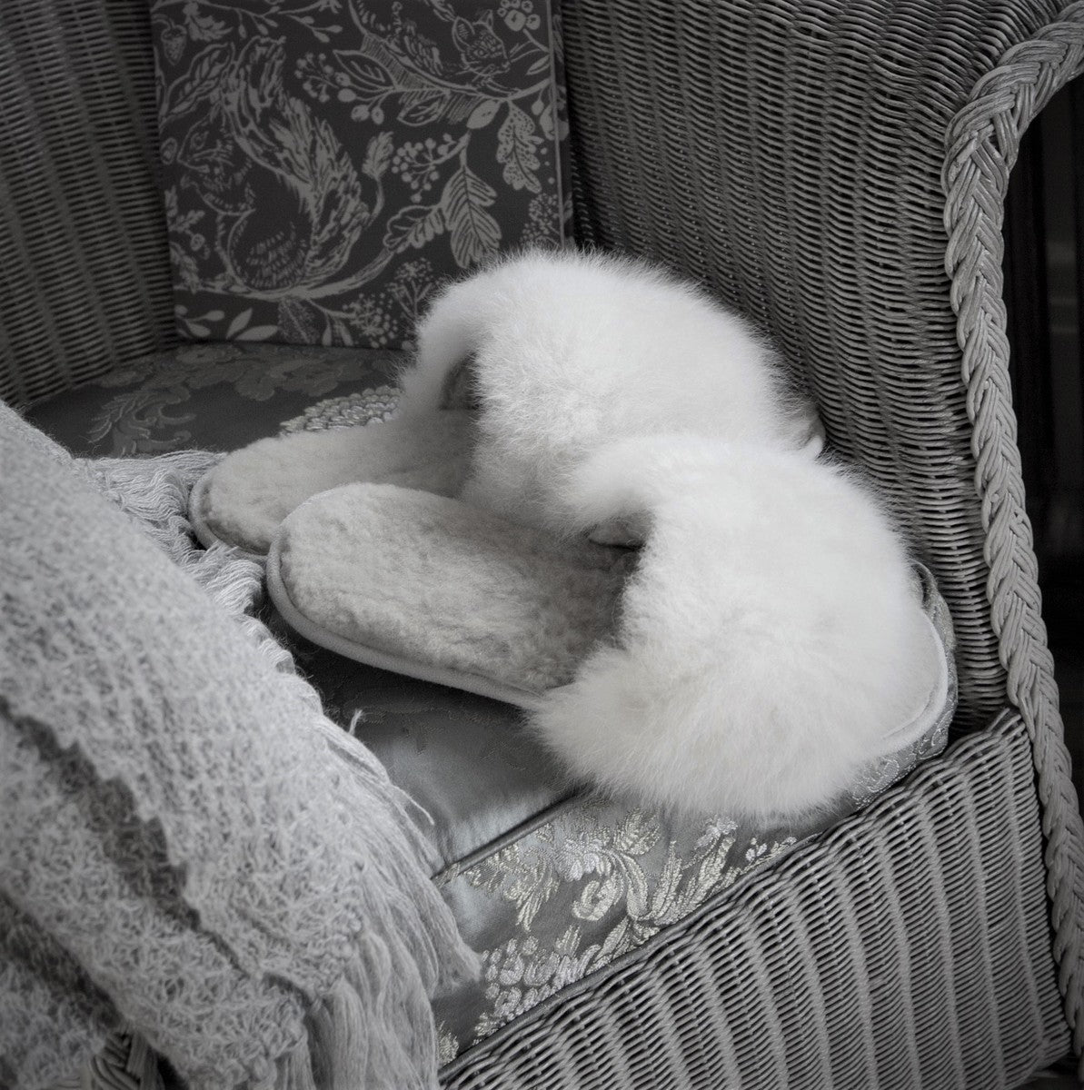 Samantha Holmes Fur Slides