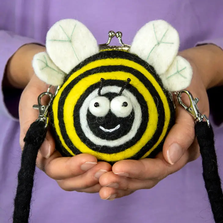 DZI CRITTER CLUTCH
