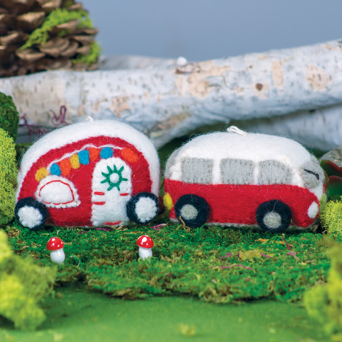 WILD WOOLIES FELTED ORNAMENT / Retro Camper / Red