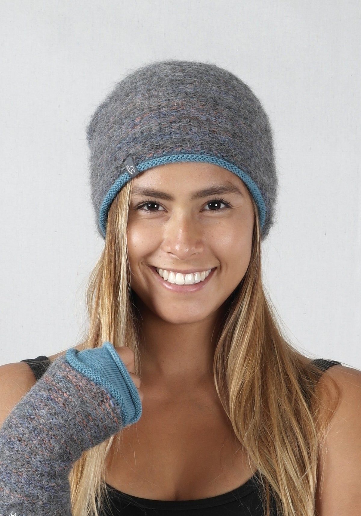 CARAVELI ALPACA BEANIE